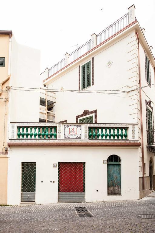 Palazzo Pagliaro Hotel Santo Stefano di Camastra Exterior foto