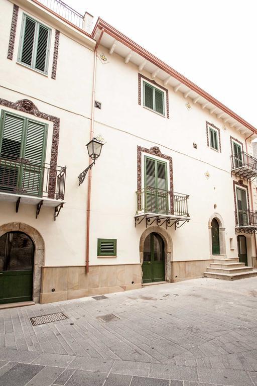Palazzo Pagliaro Hotel Santo Stefano di Camastra Exterior foto